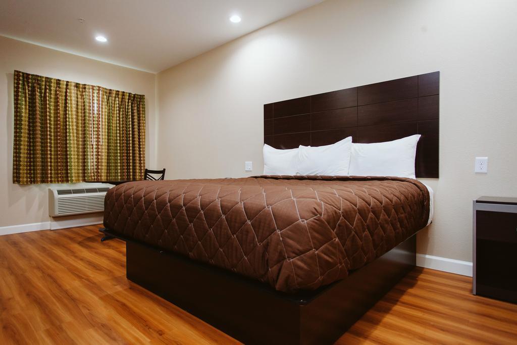 Palace Inn Houston Northwest 290 외부 사진